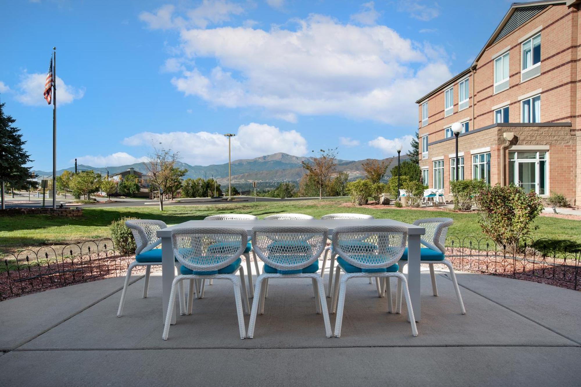Hilton Garden Inn Colorado Springs Exterior foto