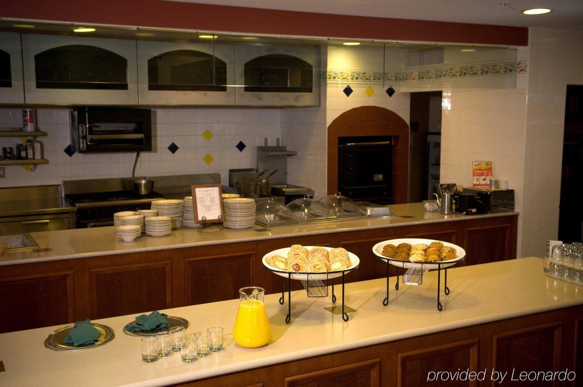 Hilton Garden Inn Colorado Springs Restaurant foto